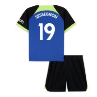 Dres Tottenham Hotspur Ryan Sessegnon #19 Gostujuci za djecu 2022-23 Kratak Rukav (+ kratke hlače)